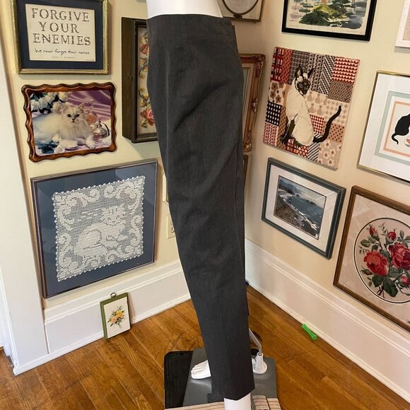 Talbots Comfy Women's Gray Side Zip Ankle Length Trousers with Stretch Size 8P - Picture 2 of 5
